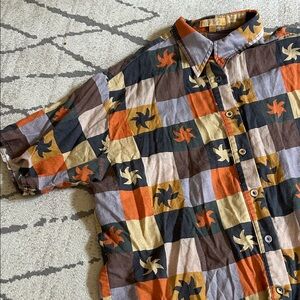 VRG GRL retro button down top